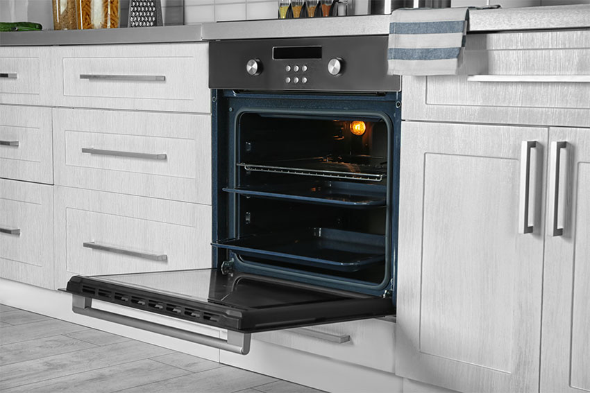 What Are the Benefits of Using a Combi Oven?